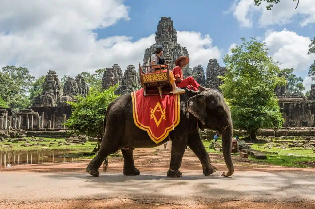 ฝันว่าขี่ช้าง