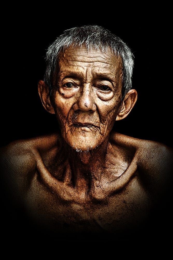 ฝันเห็นคนแก่
